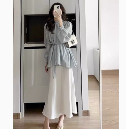 秋季2023新款茶系穿搭套裝垂墜感連衣裙子鹽系輕熟風高級感兩件套